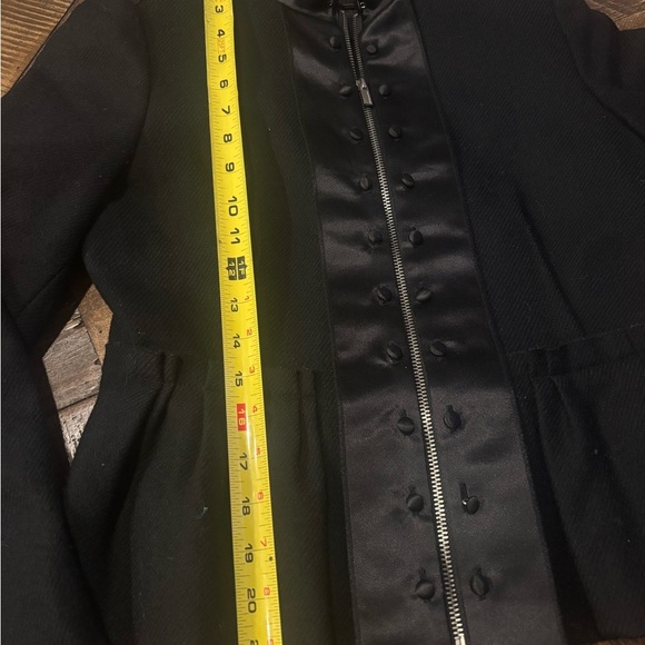 BCBG MaxAzria Peplum Jacket Black Satin-Trimmed Wool
Size Small - Picture 13 of 13